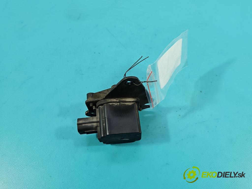 Dodge Caliber 1.8 16V 150 HP manual 110 kW 1799 cm3 5- Ovladač: klapky: kolektor 9208132355 (Motorček ostatné)