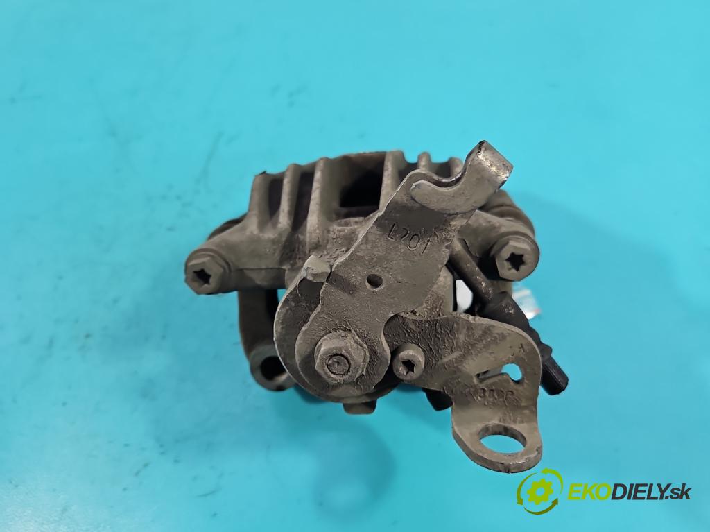 Skoda Kamiq 1.0 TSI 110 hp automatic 81 kW 999 cm3 5- brzdič zadní levý  (Klika dveří ostatní)