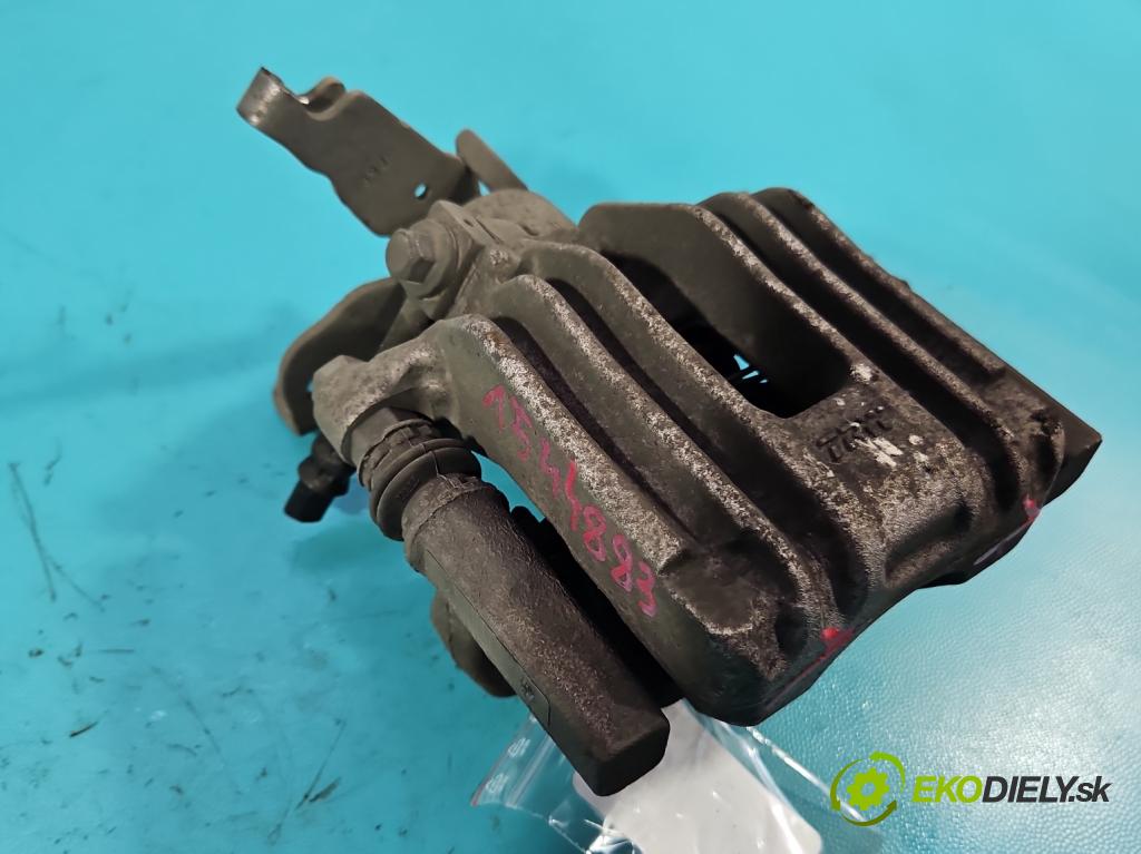 Skoda Kamiq 1.0 TSI 110 hp automatic 81 kW 999 cm3 5- brzdič zadní levý  (Klika dveří ostatní)