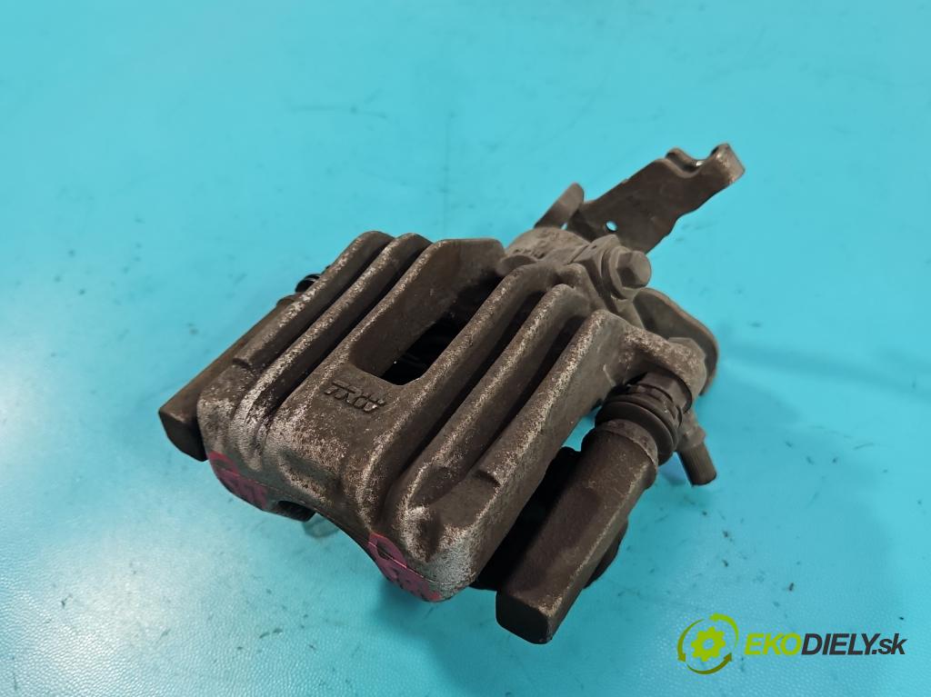 Skoda Kamiq 1.0 TSI 110 hp automatic 81 kW 999 cm3 5- brzdič zadní pravý  (Klika dveří ostatní)