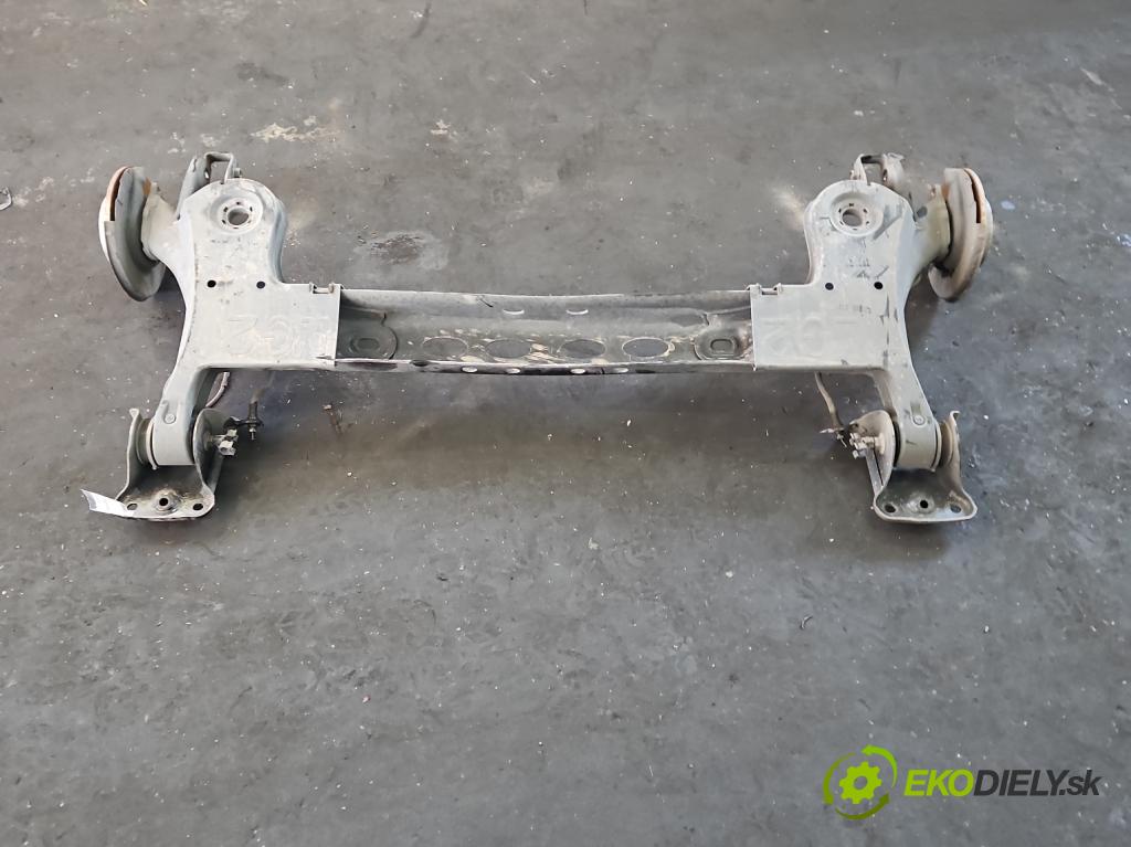 Skoda Kamiq 1.0 TSI 110 hp automatic 81 kW 999 cm3 5- zadní výztuha  (Zadní výztuha)