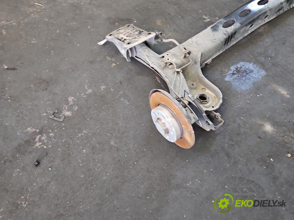 Skoda Kamiq 1.0 TSI 110 hp automatic 81 kW 999 cm3 5- zadní výztuha  (Zadní výztuha)