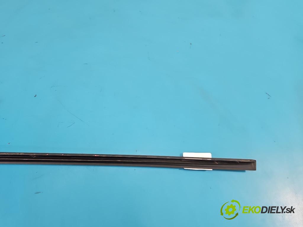 Skoda Kamiq 1.0 TSI 110 HP automatic 81 kW 999 cm3 5- lišta Okna: čelné: ľavé 658854327