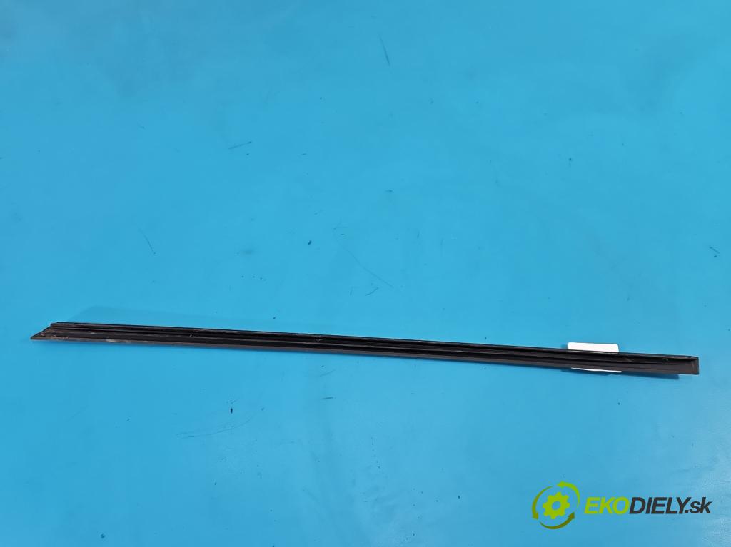 Skoda Kamiq 1.0 TSI 110 HP automatic 81 kW 999 cm3 5- lišta Okna: čelné: ľavé 658854327