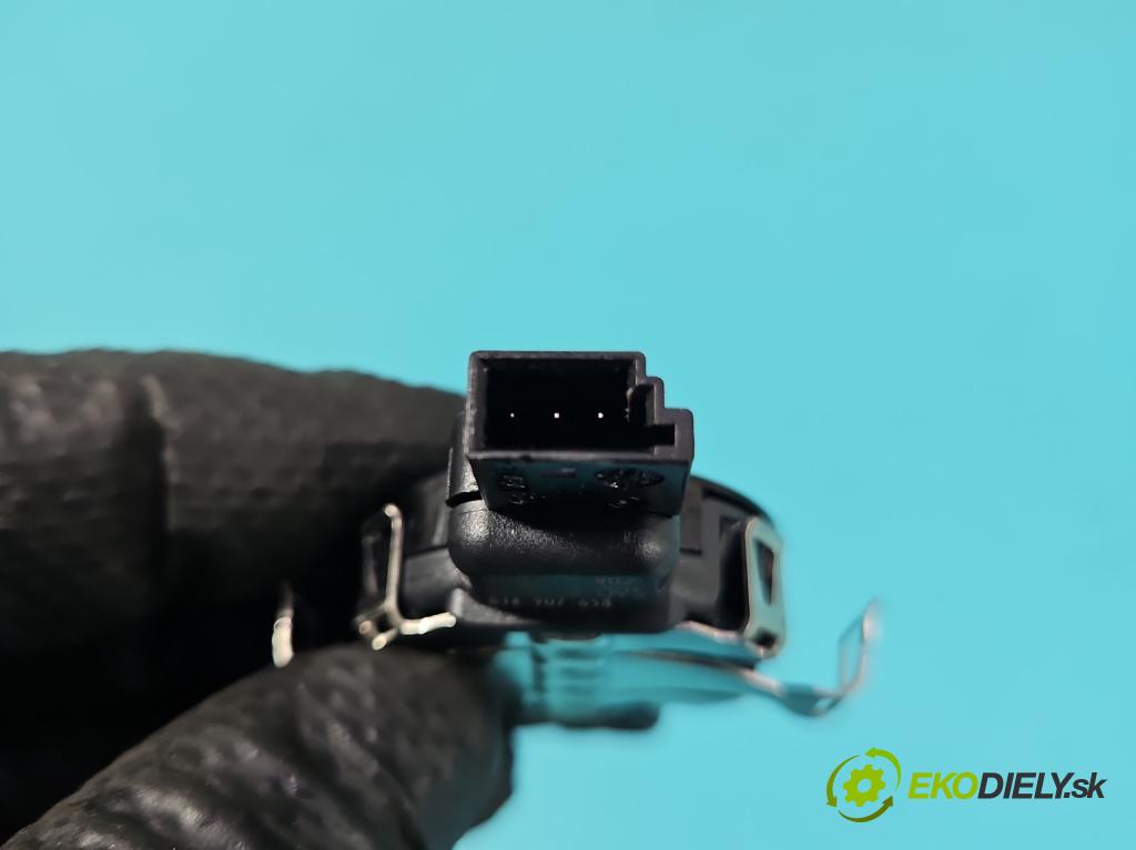 Skoda Kamiq 1.0 TSI 110 HP automatic 81 kW 999 cm3 5- snímač déšť: 81A907658 (Snímač dažďa)