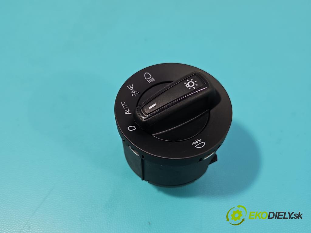 Skoda Kamiq 1.0 TSI 110 HP automatic 81 kW 999 cm3 5- prepínač světla: na doska: 565941431B