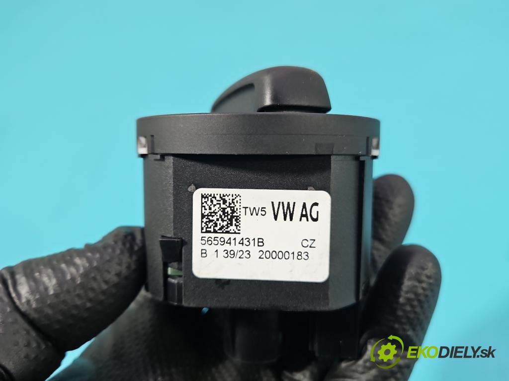 Skoda Kamiq 1.0 TSI 110 HP automatic 81 kW 999 cm3 5- prepínač světla: na doska: 565941431B