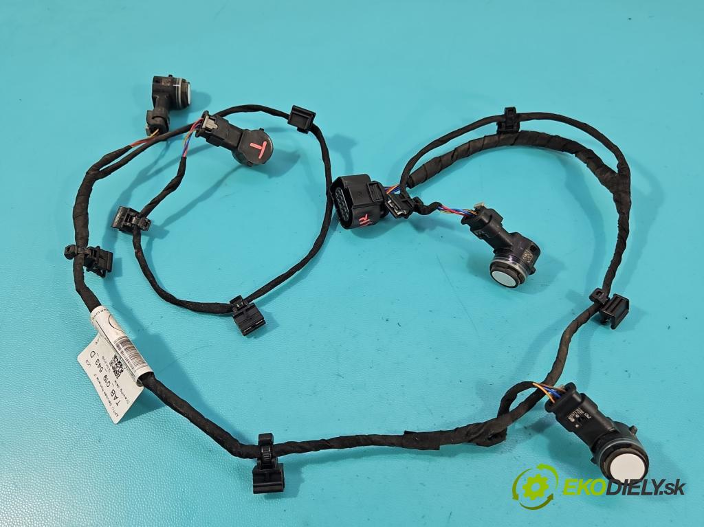 Skoda Kamiq 1.0 TSI 110 hp automatic 81 kW 999 cm3 5- Balíček: nárazníku zadní 5Q0915275B