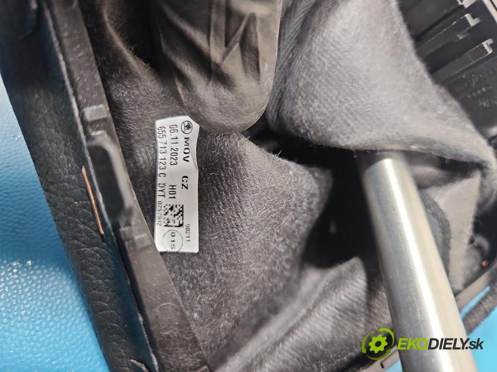 Skoda Kamiq 1.0 TSI 110 HP automatic 81 kW 999 cm3 5- Páka: Změny: stupeň,rýchlosť 2Q1713023AF (Rýchlostná páka (kulisa))