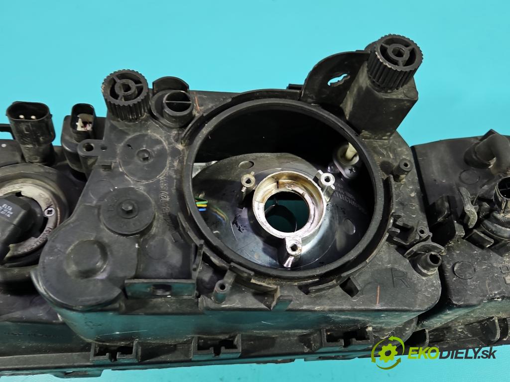 Bmw 5 E39 1996-2003 2.0 R6 150 HP manual 110 kW 1991 cm3 5- Reflektor: pravý (Svetlo predné pravé)