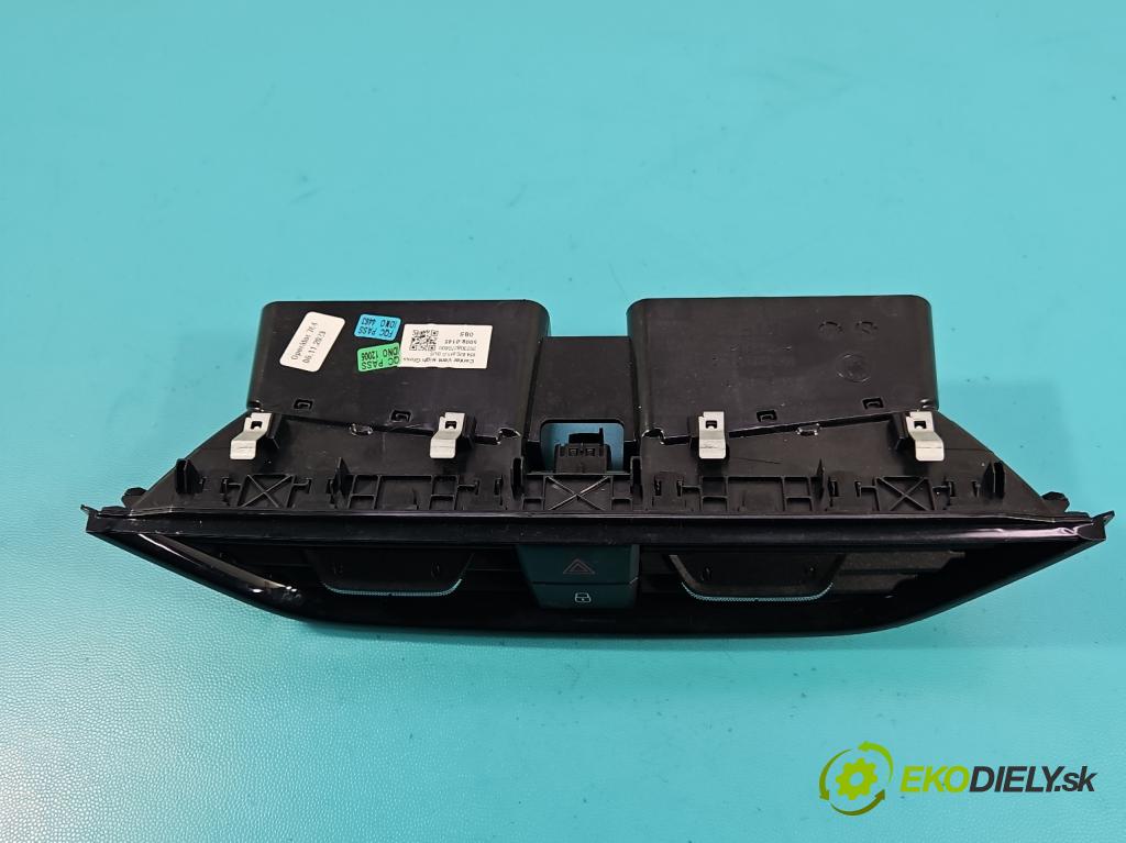 Skoda Kamiq 1.0 TSI 110 HP automatic 81 kW 999 cm3 5- Mřížka: kúrenia stredová 654820951D (Mriežka kúrenia (fukár))