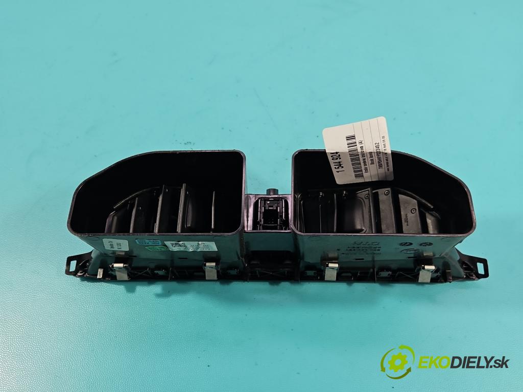 Skoda Kamiq 1.0 TSI 110 HP automatic 81 kW 999 cm3 5- Mřížka: kúrenia stredová 654820951D (Mriežka kúrenia (fukár))