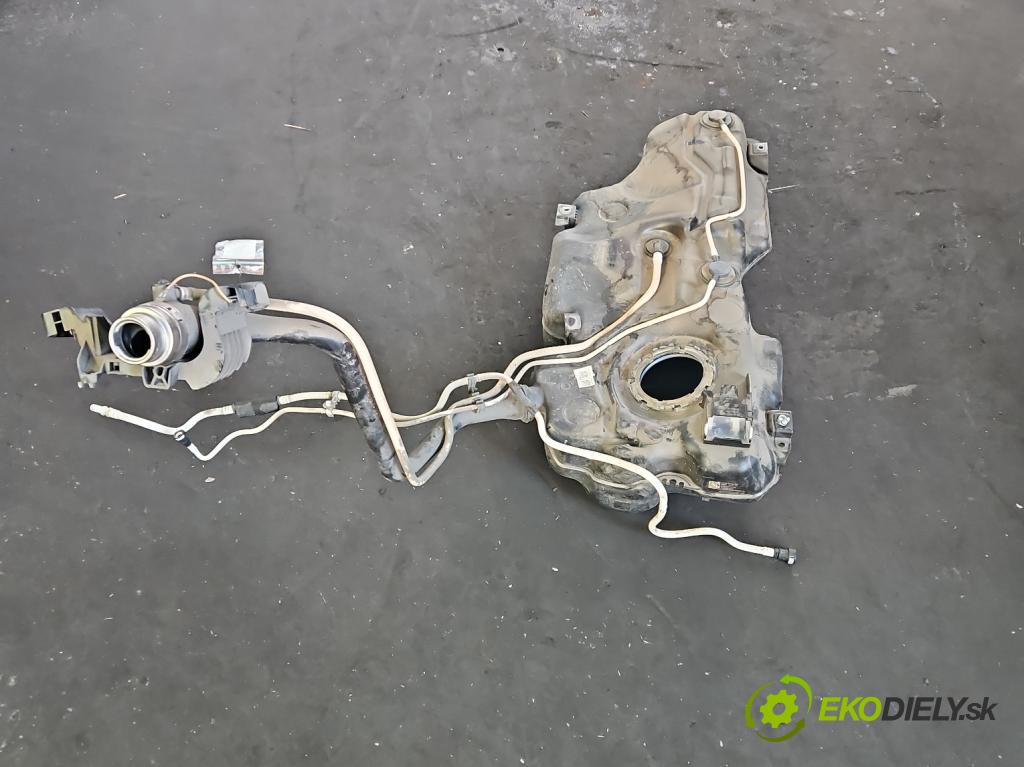 Skoda Kamiq 1.0 TSI 110 HP automatic 81 kW 999 cm3 5- Nádrž: palivo 2Q020101 (Palivová nádrž)