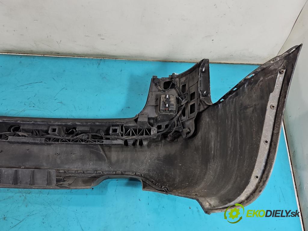 Seat Exeo 2.0 tdi 143 HP manual 105 kW 1968 cm3 5- nárazník zadné 3R0807434A (Kľučka dverí ostatné)