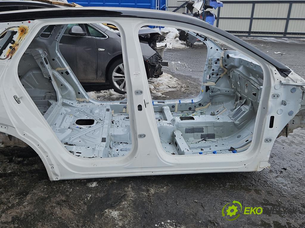 Opel Grandland 2017–2024 1.2 T 131 hp automatic 96 kW 1199 cm3 5- práh pravý  (Karoserie ostatní)