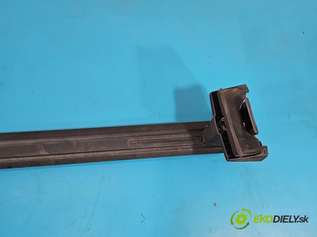 Toyota Aygo II 2014-2022 1.0 vvti 72 HP manual 53 kW 998 cm3 5- kufor strecha: