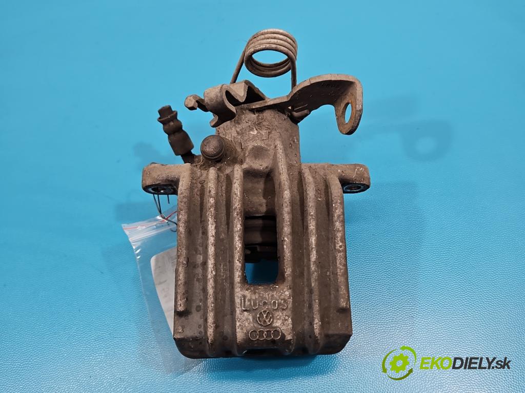 Seat Exeo 2.0 tdi 143 HP manual 105 kW 1968 cm3 5- brzdič zadné ľavý  (Kľučka dverí ostatné)