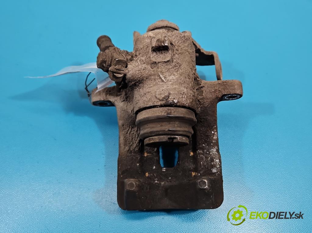 Seat Exeo 2.0 tdi 143 HP manual 105 kW 1968 cm3 5- brzdič zadné pravý  (Kľučka dverí ostatné)