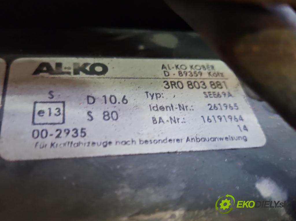 Seat Exeo 2.0 tdi 143 hp manual 105 kW 1968 cm3 5- oko tažné 3R0803881 (Tažné zařízení)