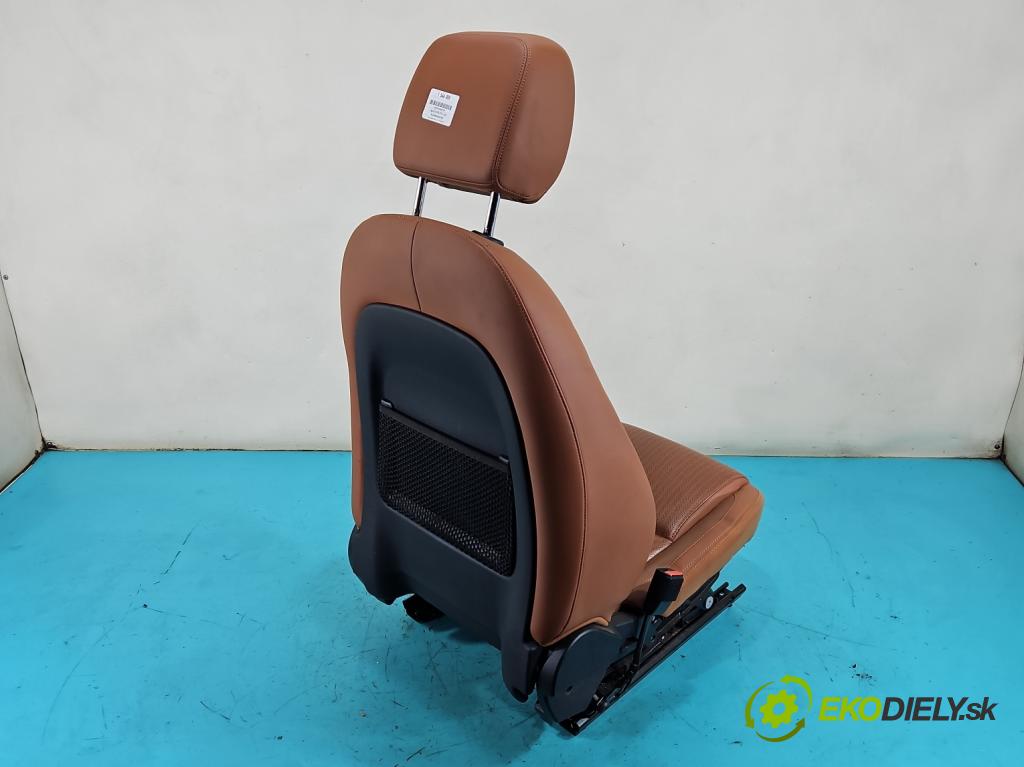 Jaguar XE X760 2015-2024 2.0d 179KM automatic 132 kW 1999 cm3 4- sedačke: komplet
