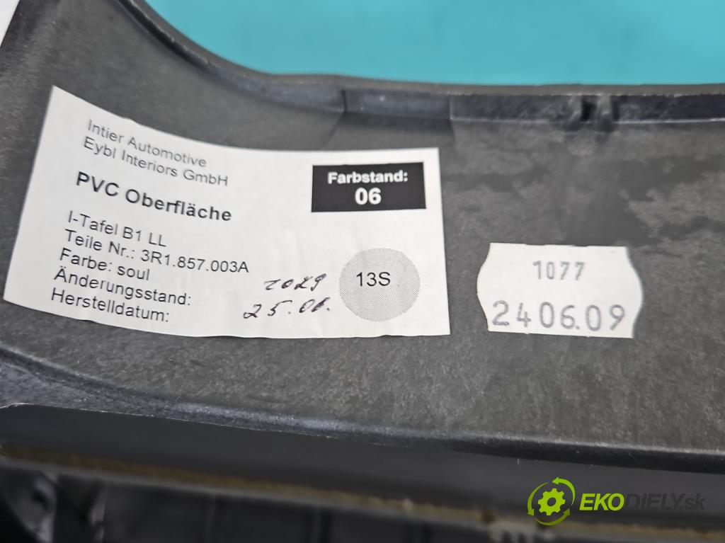 Seat Exeo 2.0 tdi 143 HP manual 105 kW 1968 cm3 5- kokpit,pristrojová doska rozdeľovacia