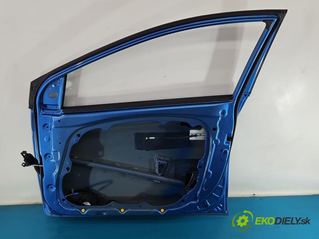 Hyundai I30 II 2012-2016 1.6 crdi 110 hp manual 81 kW 1582 cm3 5- dveře přední pravé  (Klika dveří ostatní)