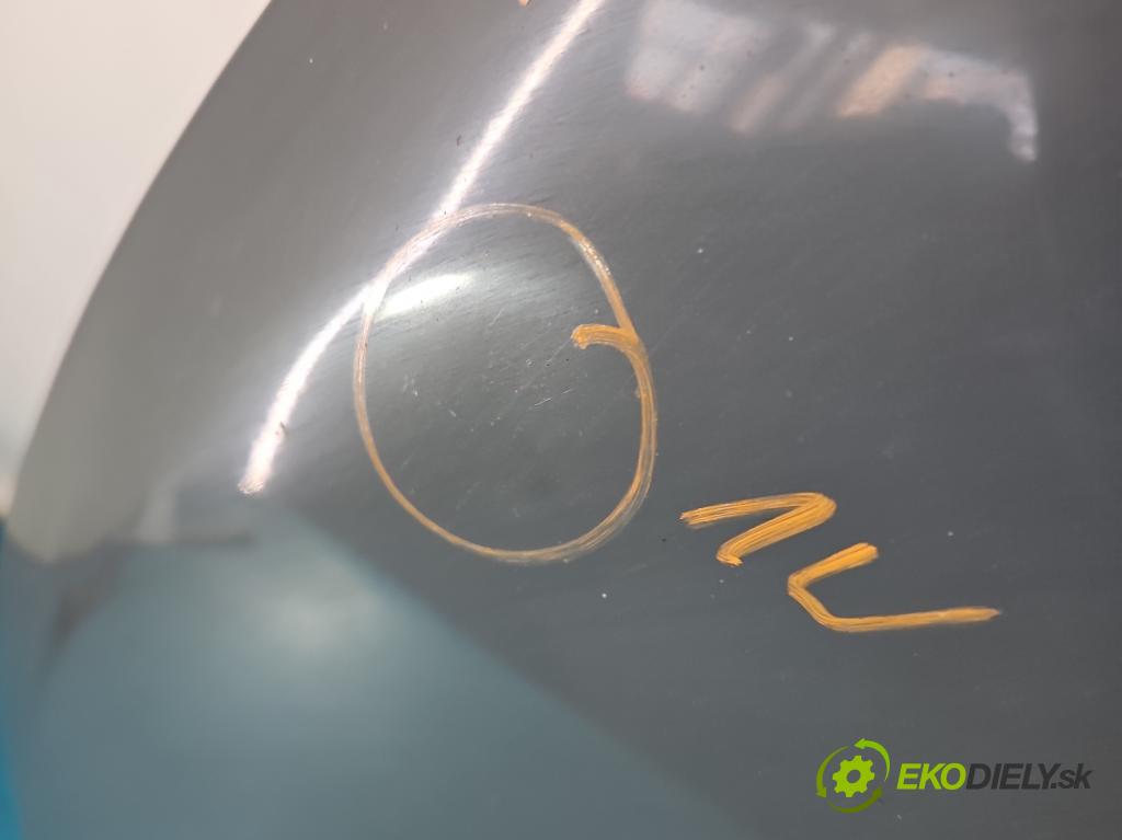 Renault Trafic III 2014 - 2.0 dci 120 hp manual 88 kW 1997 cm3 5- kapota přední