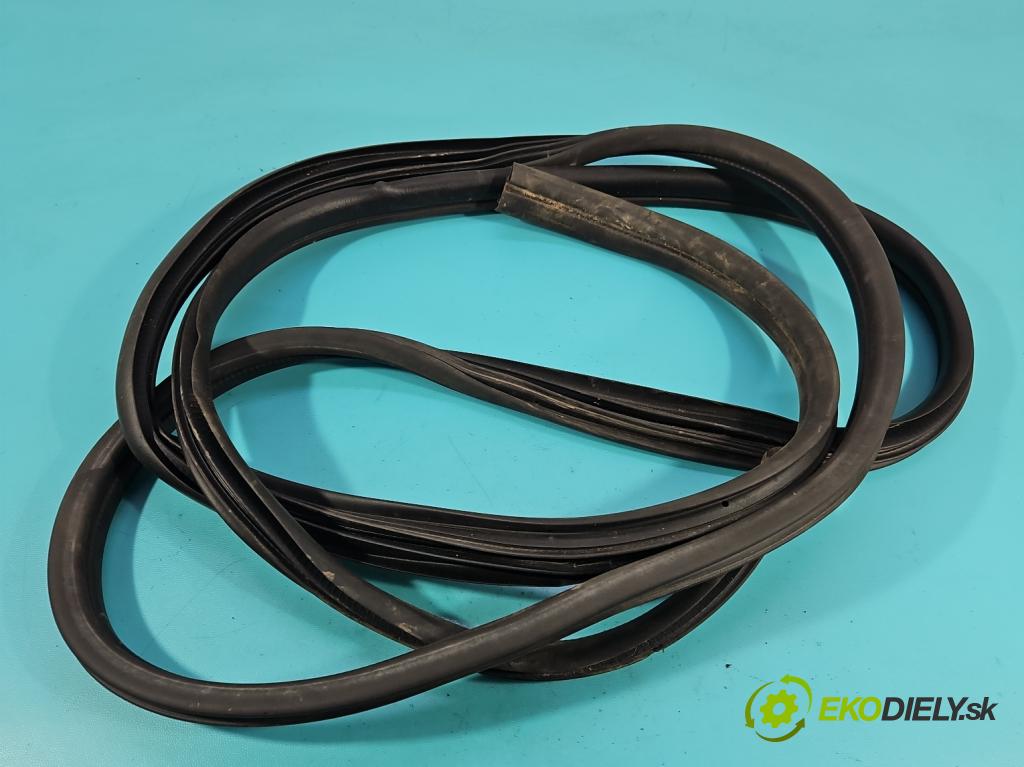 Renault Trafic III 2014 - 2.0 dci 120 hp manual 88 kW 1997 cm3 5- Těsnění: dveře přední pravé 