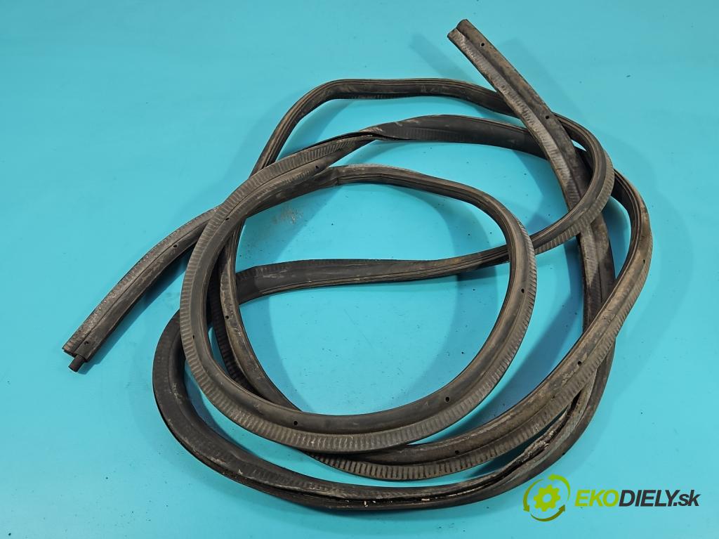 Renault Trafic III 2014 - 2.0 dci 120 hp manual 88 kW 1997 cm3 5- Těsnění: kufrových dveří 