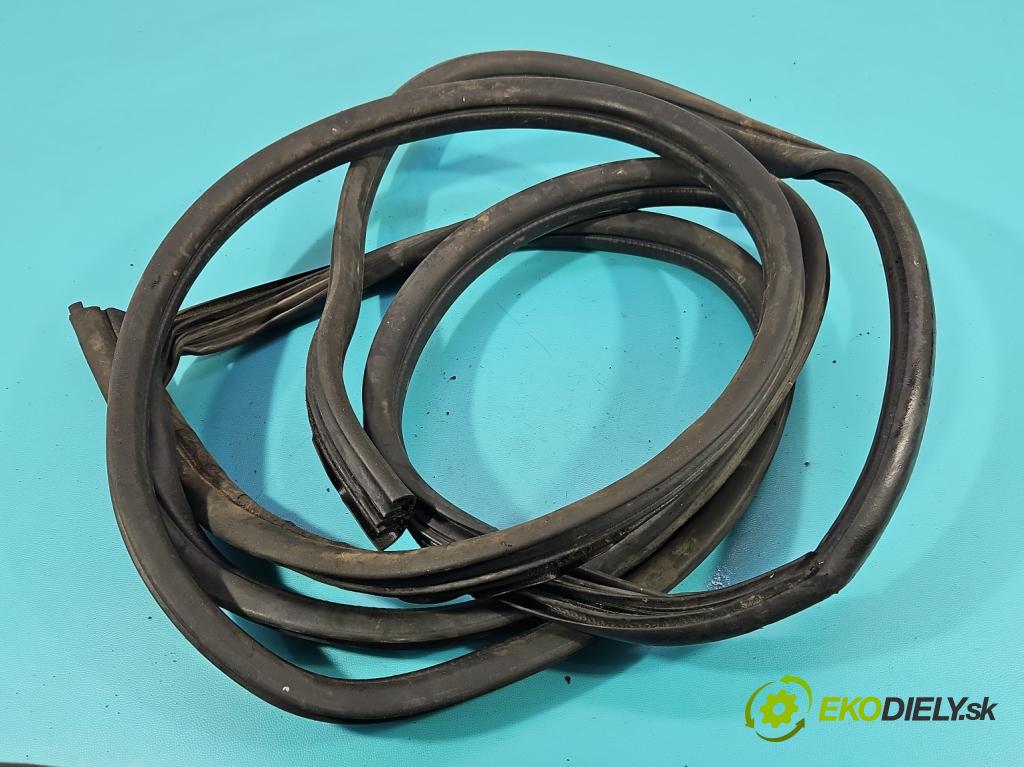 Renault Trafic III 2014 - 2.0 dci 120 HP manual 88 kW 1997 cm3 5- Těsnění: dvere zadné pravé  (Karoséria ostatné)