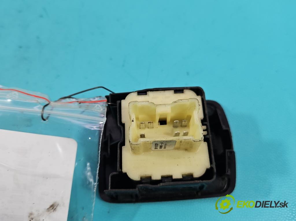 Renault Trafic III 2014 - 2.0 dci 120 HP manual 88 kW 1997 cm3 5- prepínač okien spätných zrkadiel 254118722R