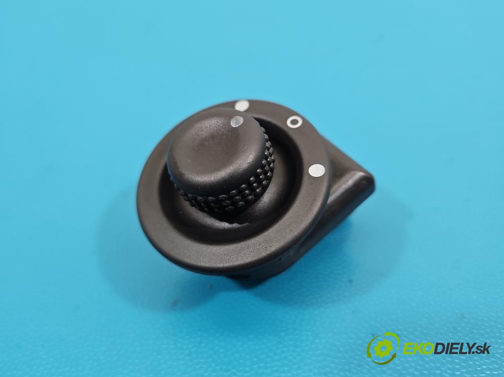 Renault Trafic III 2014 - 2.0 dci 120 HP manual 88 kW 1997 cm3 5- prepínač okien spätných zrkadiel 255704649R