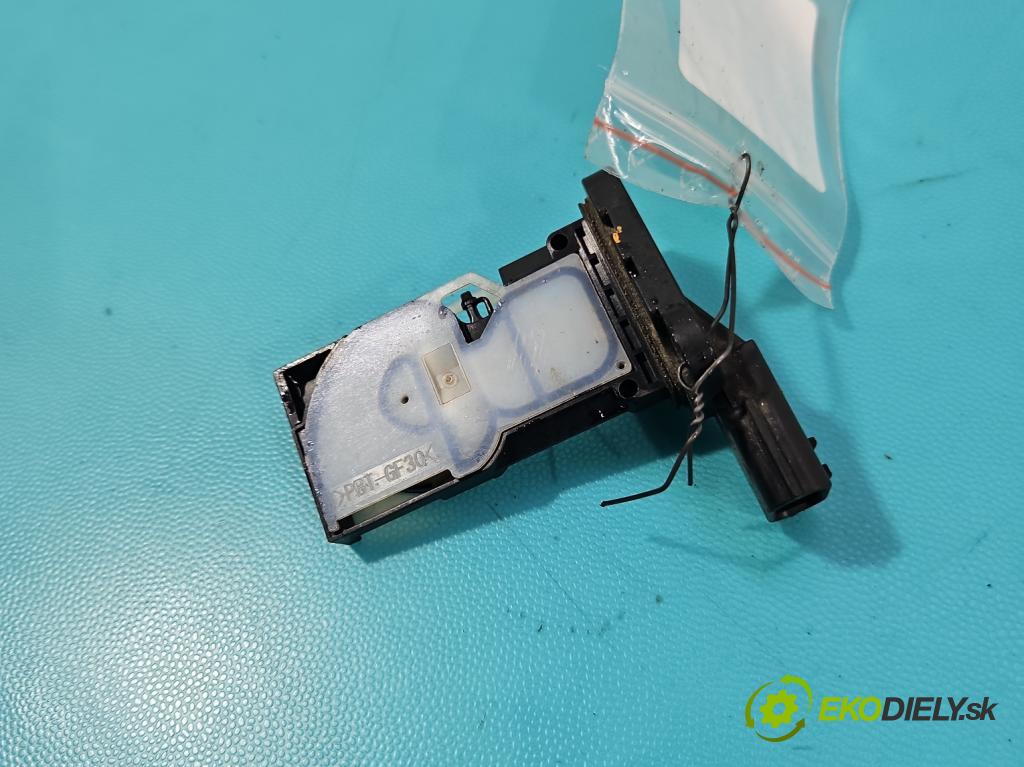 Renault Trafic III 2014 - 2.0 dci 120 HP manual 88 kW 1997 cm3 5- průtokoměr: 8201680522 (Váha vzduchu)