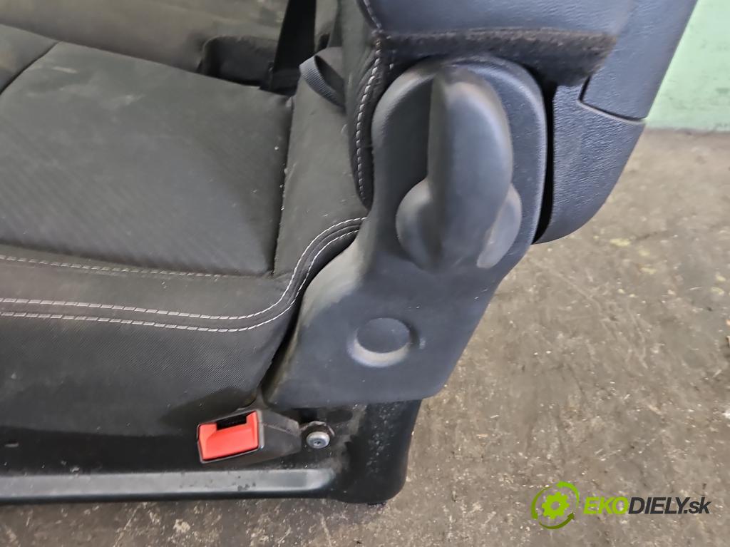 Renault Trafic III 2014 - 2.0 dci 120 HP manual 88 kW 1997 cm3 5- Sedačka pravý  (Sedadlo)