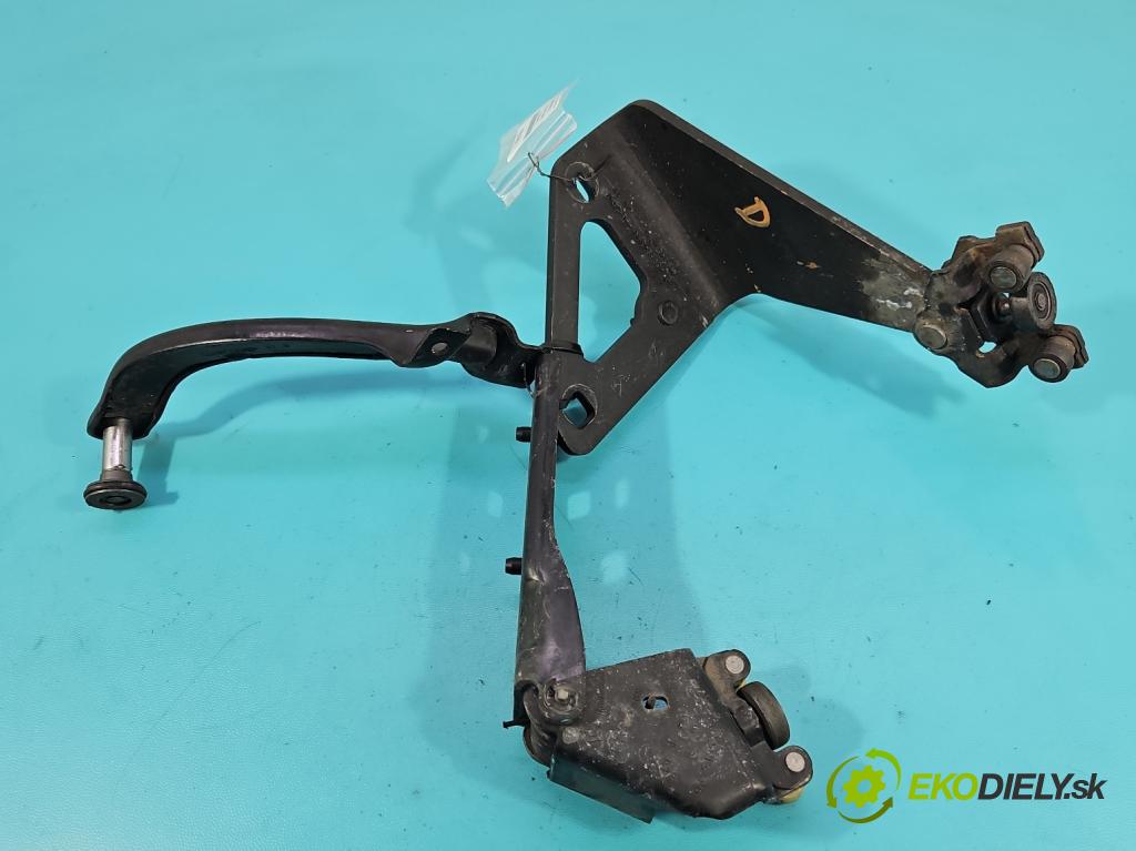 Renault Trafic III 2014 - 2.0 dci 120 hp manual 88 kW 1997 cm3 5- Rolka dveře 777645238R