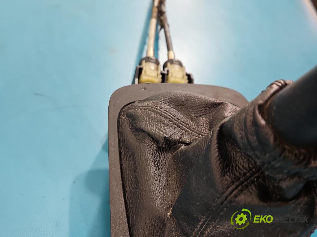 Opel Zafira A 1999-2005 2.0 dti 101 HP manual 74 kW 1995 cm3 5- Páka: Změny: stupeň,rýchlosť  (Rýchlostná páka (kulisa))