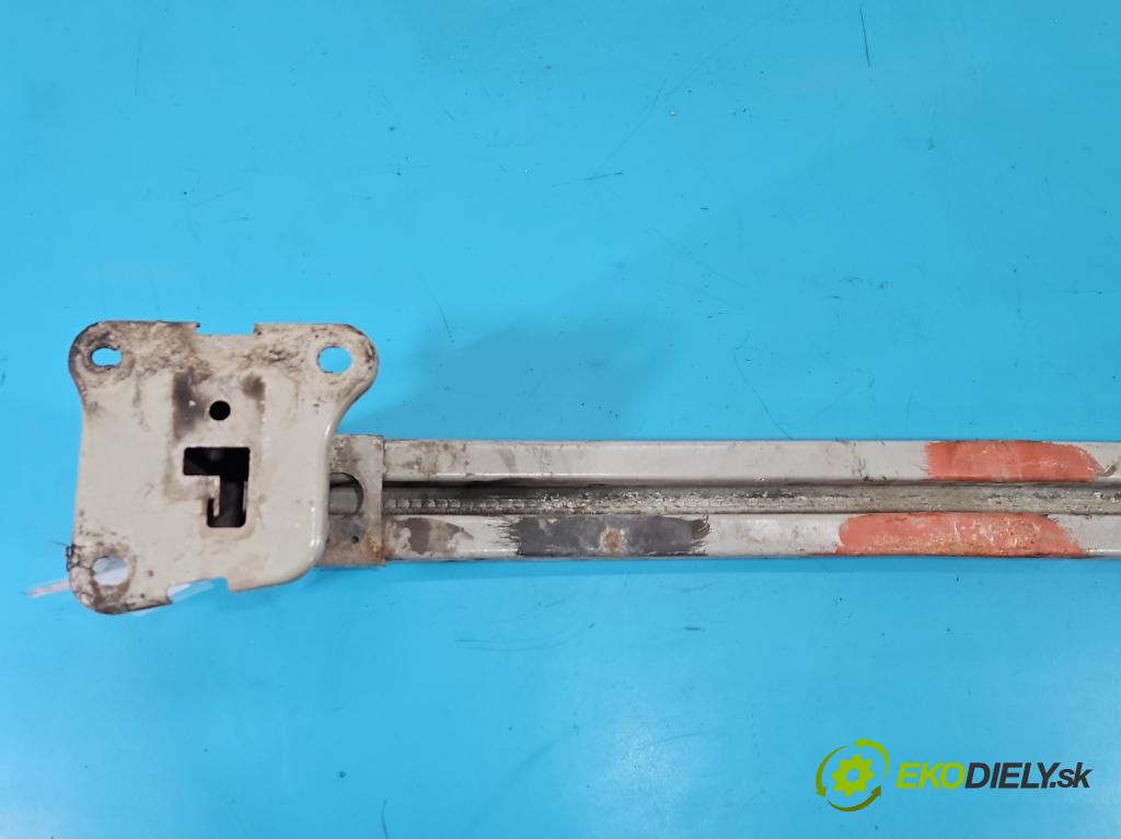 Renault Trafic III 2014 - 2.0 dci 120 hp manual 88 kW 1997 cm3 5- výztuha nárazníku přední