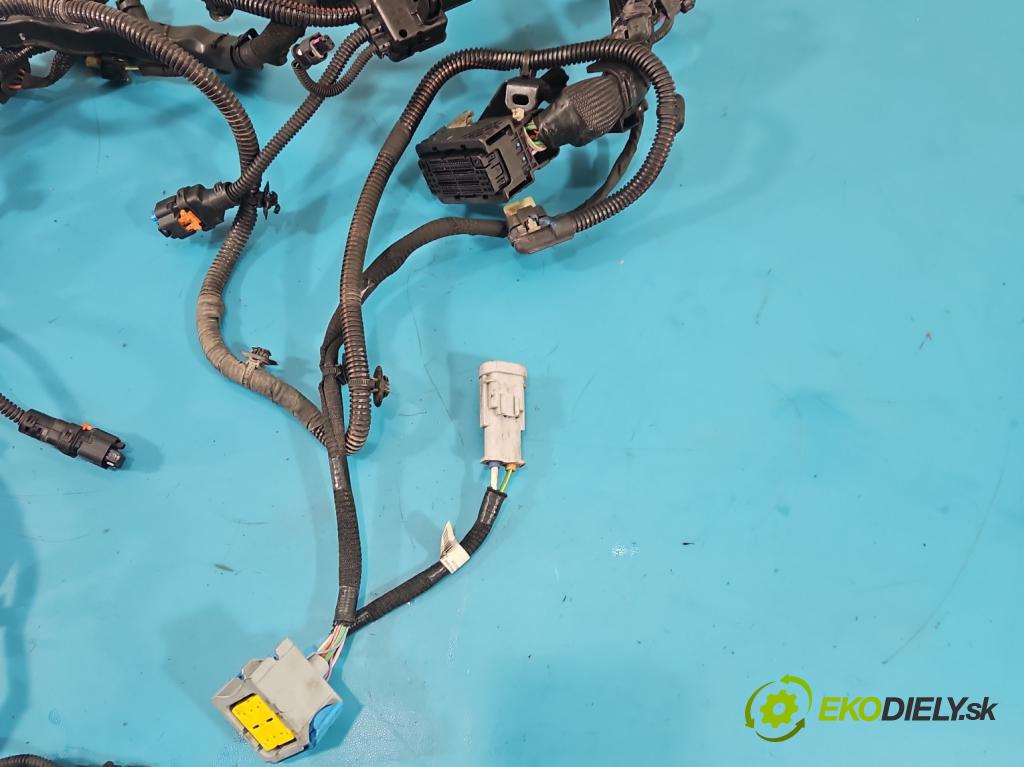 Toyota Proace City 1.5 D4D 131 HP automatic 96 kW 1499 cm3 5- Zväzok: motora 9811043980