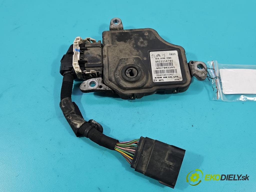 Toyota Proace City 1.5 D4D 131 HP automatic 96 kW 1499 cm3 5- riadiaca jednotka skřie: 9827962280