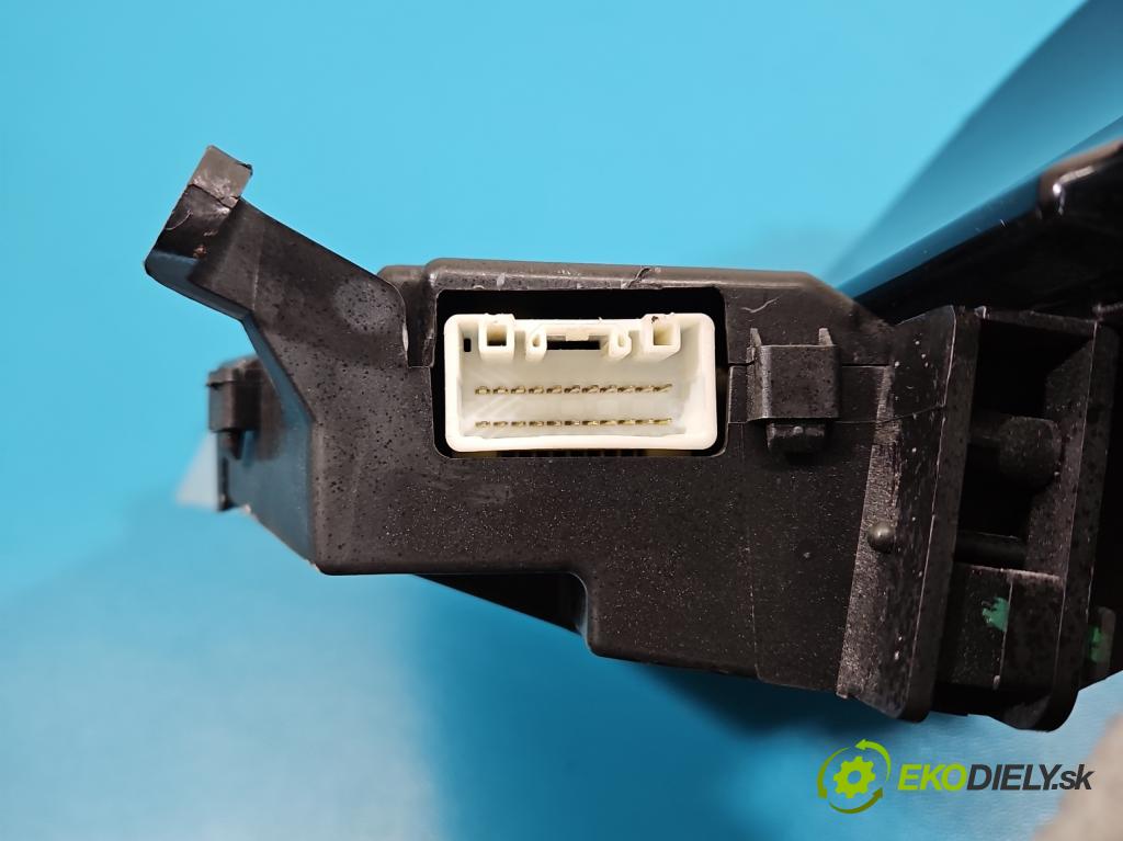 Toyota Yaris I 1999-2005 1.0 vvti 65 HP manual 48 kW 998 cm3 3- prístrojovka/ budíky 21655865-3 (Prístrojová doska)