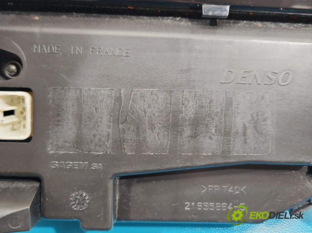 Toyota Yaris I 1999-2005 1.0 vvti 65 HP manual 48 kW 998 cm3 3- prístrojovka/ budíky 21655865-3 (Prístrojová doska)