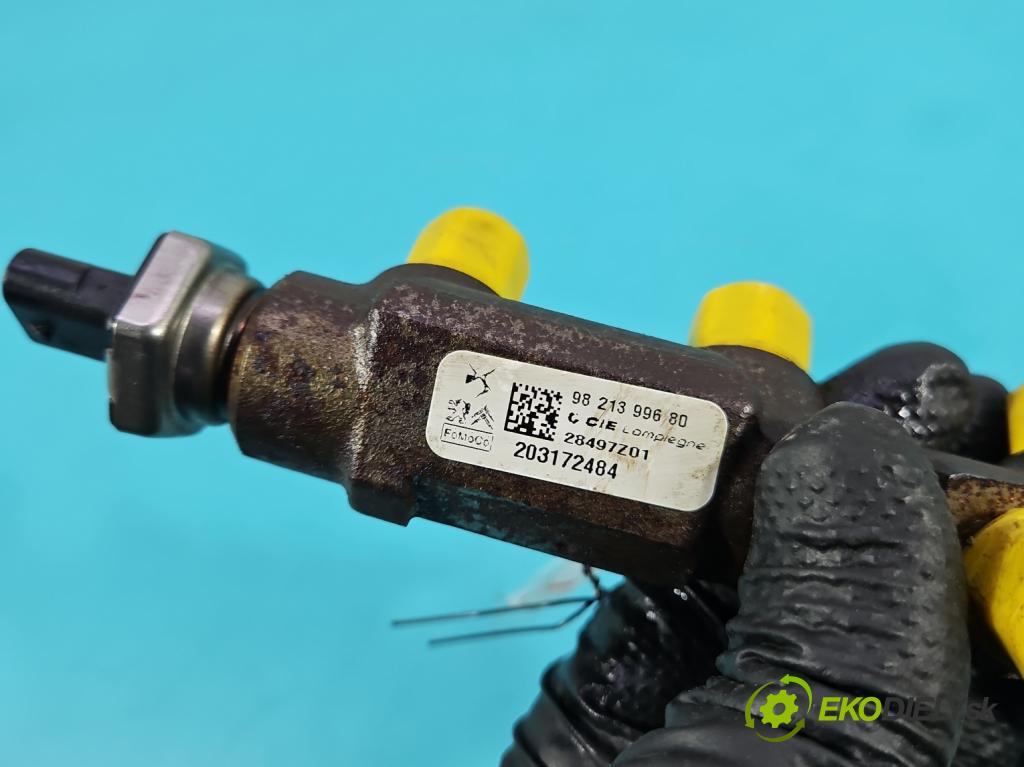 Toyota Proace City 1.5 D4D 131 HP automatic 96 kW 1499 cm3 5- lišta vstrekovacia 9821399680 (Vstrekovacia lišta)