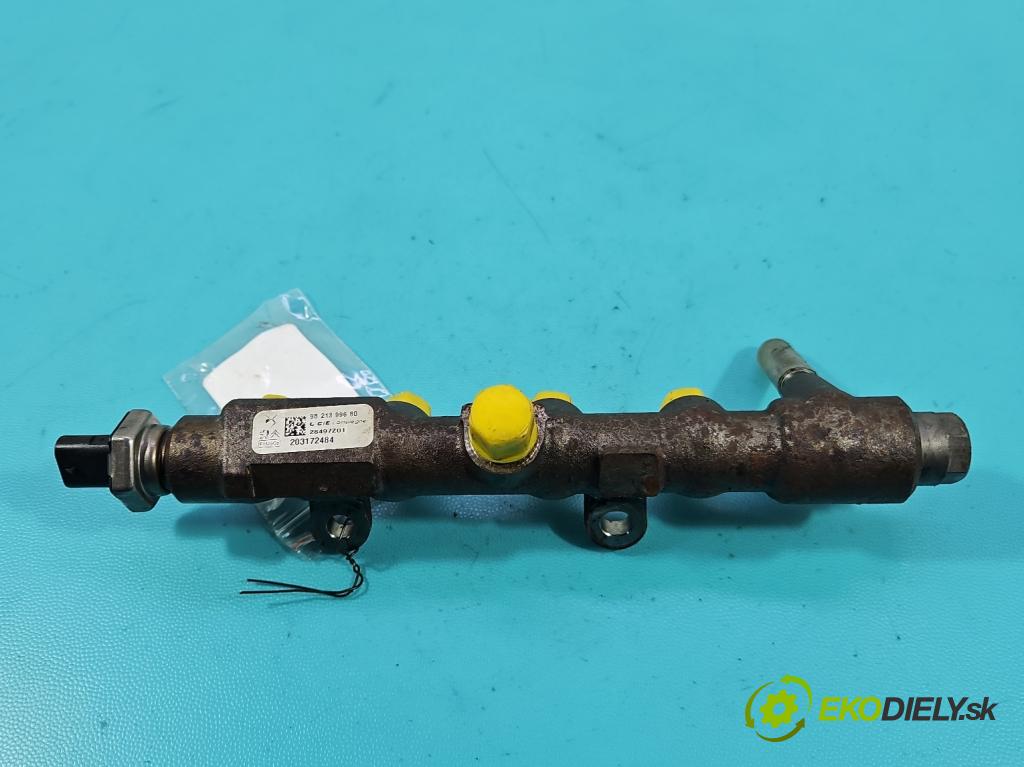 Toyota Proace City 1.5 D4D 131 HP automatic 96 kW 1499 cm3 5- lišta vstrekovacia 9821399680 (Vstrekovacia lišta)