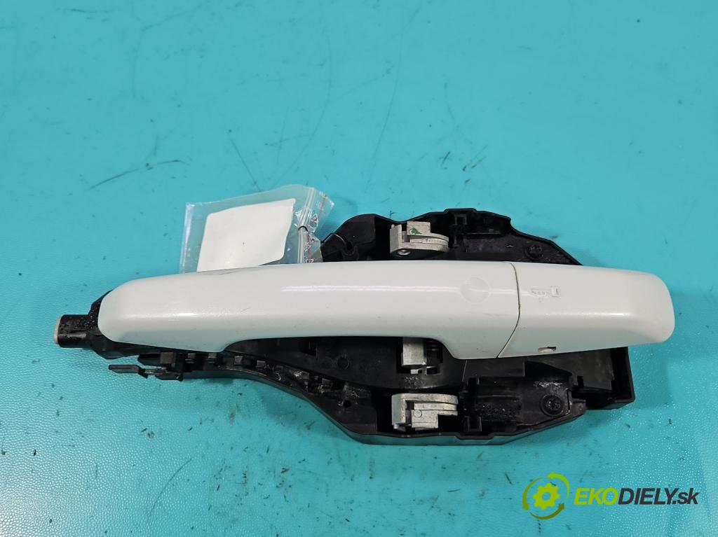 Jaguar XE X760 2015-2024 2.0d 179KM automatic 132 kW 1999 cm3 4- rukoväť predné ľavé mimo: BJ32-224N03 (Kľučka dverí vonkajšia predná ľavá)