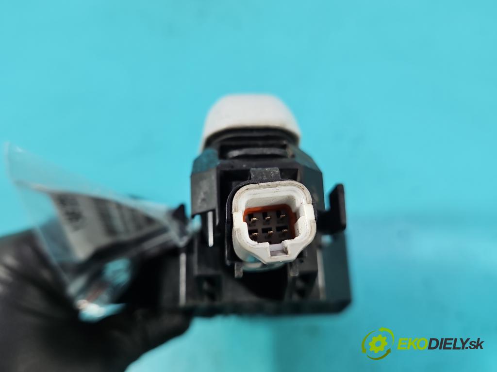 Jaguar XE X760 2015-2024 2.0d 179KM automatic 132 kW 1999 cm3 4- rukoväť predné ľavé mimo: BJ32-224N03 (Kľučka dverí vonkajšia predná ľavá)