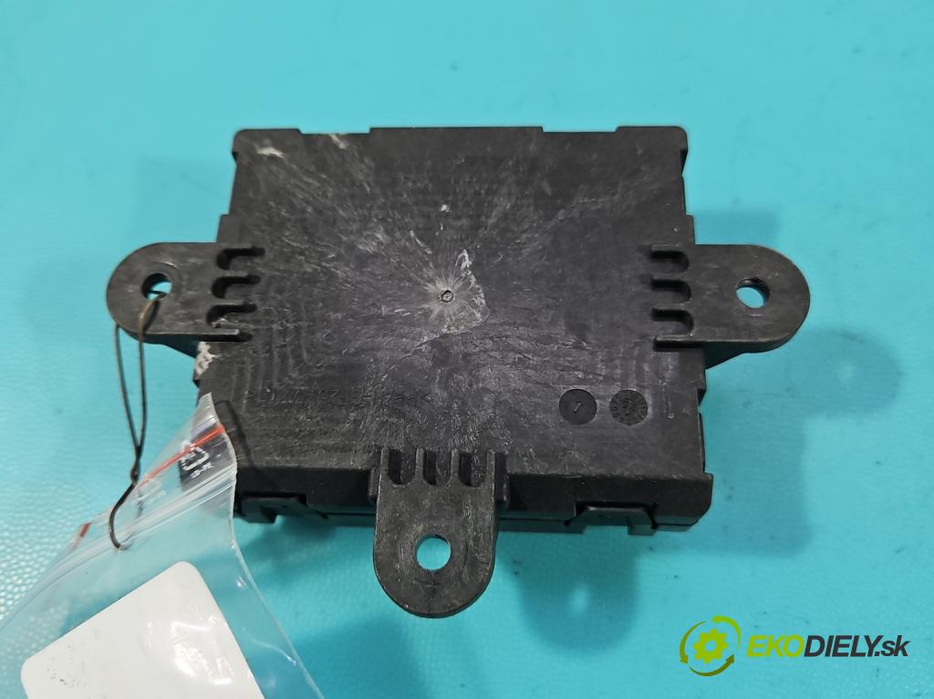 Jaguar XE X760 2015-2024 2.0d 179KM automatic 132 kW 1999 cm3 4- riadiaca jednotka ostatné FK72-14D618-BF