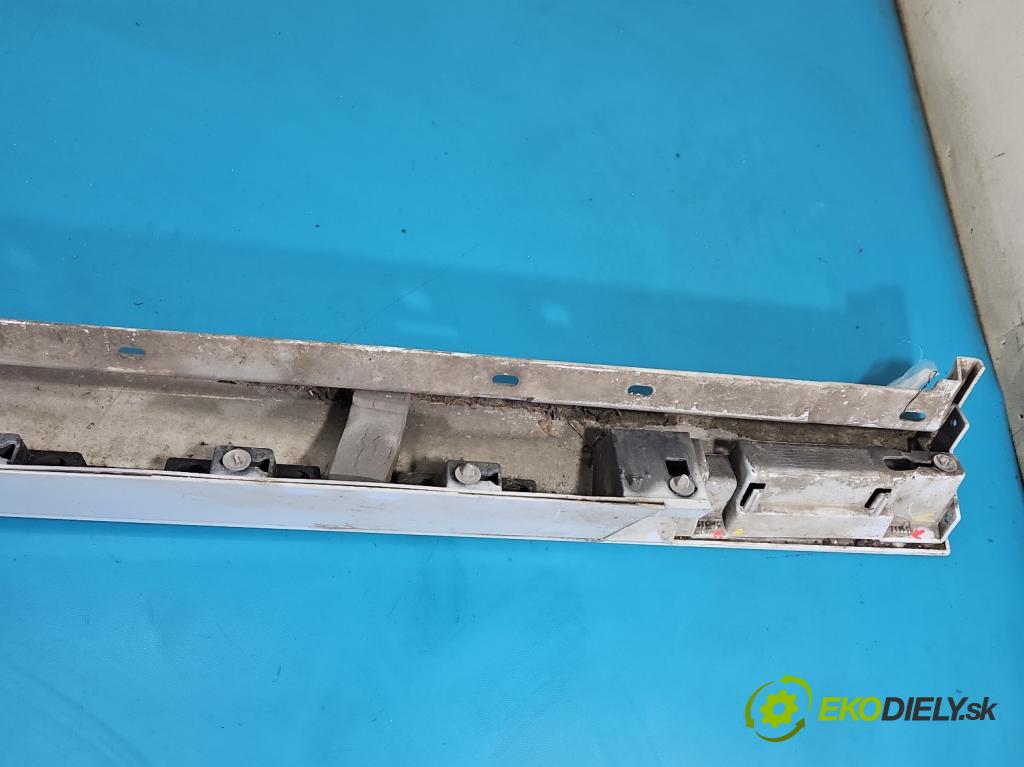 Jaguar XE X760 2015-2024 2.0d 179KM automatic 132 kW 1999 cm3 4- lišta práh: pravé GX73-101D56-AE (Lišta prahová)