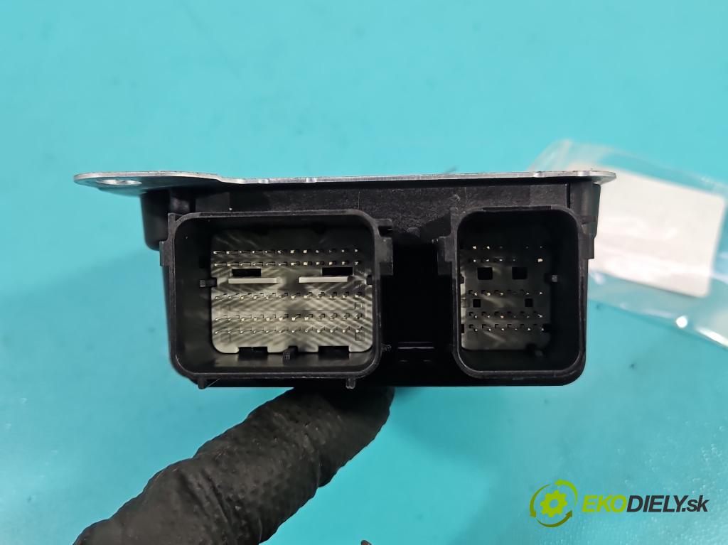 Jaguar XE X760 2015-2024 2.0d 179KM automatic 132 kW 1999 cm3 4- riadiaca jednotka vankúše: GX73-14D374-AH