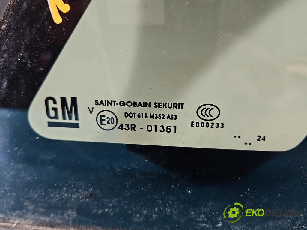 Opel Grandland 2017–2024 1.2 T 131 HP automatic 96 kW 1199 cm3 5- sklo zadné pravé