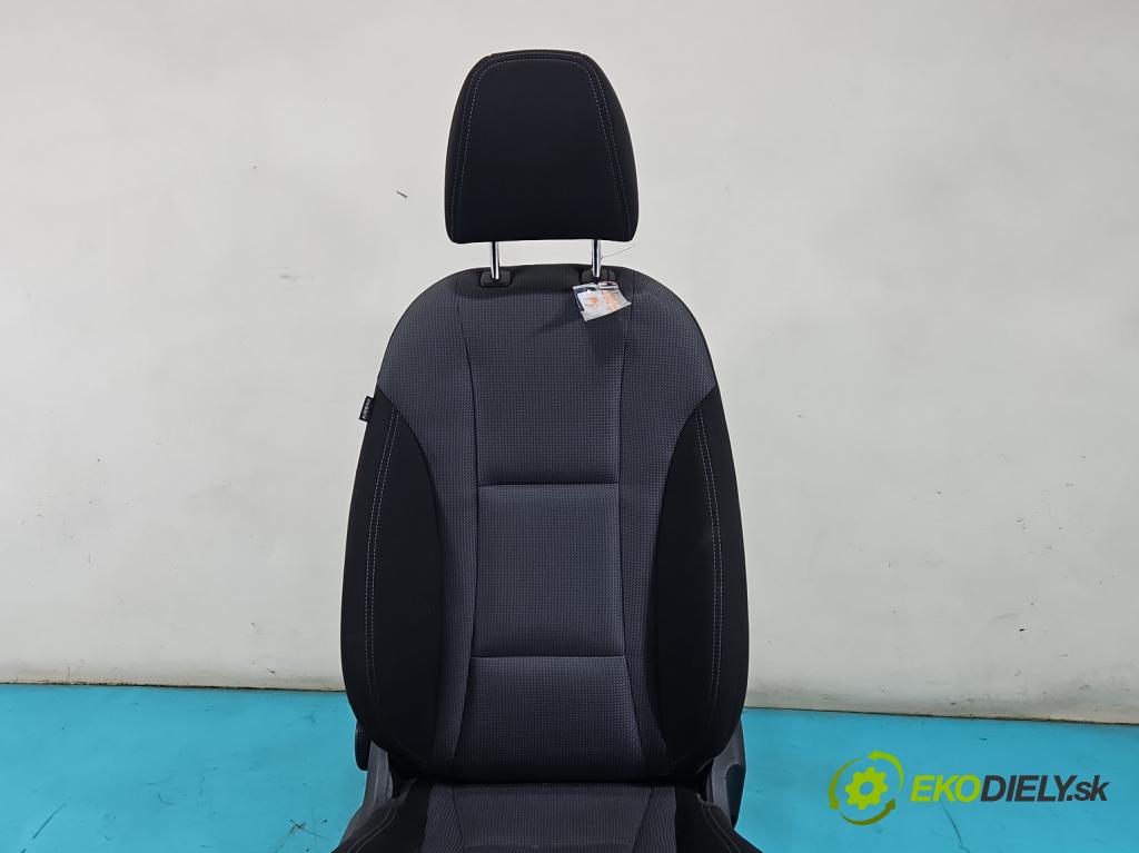 Hyundai I30 II 2012-2016 1.6 crdi 110 hp manual 81 kW 1582 cm3 5- Sedadlo pravý  (Sedadlo)